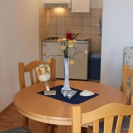 아파트 Lozica - Comfort With Terrace And Sea View