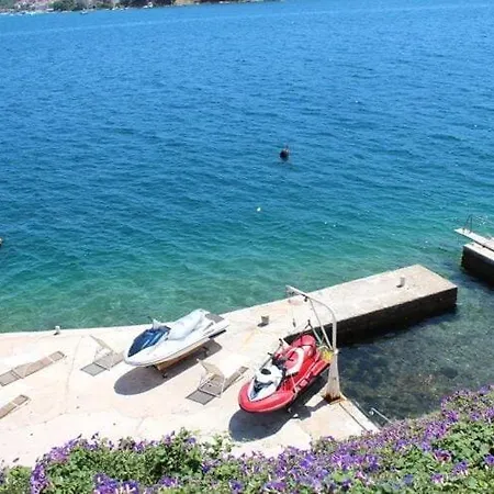 아파트 Lozica - Comfort With Terrace And Sea View *