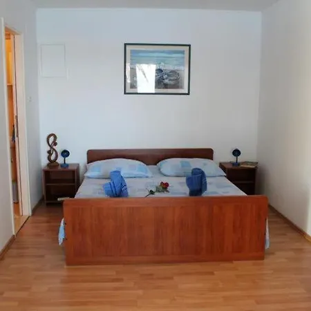 Lozica - Comfort With Terrace And Sea View Апартаменты